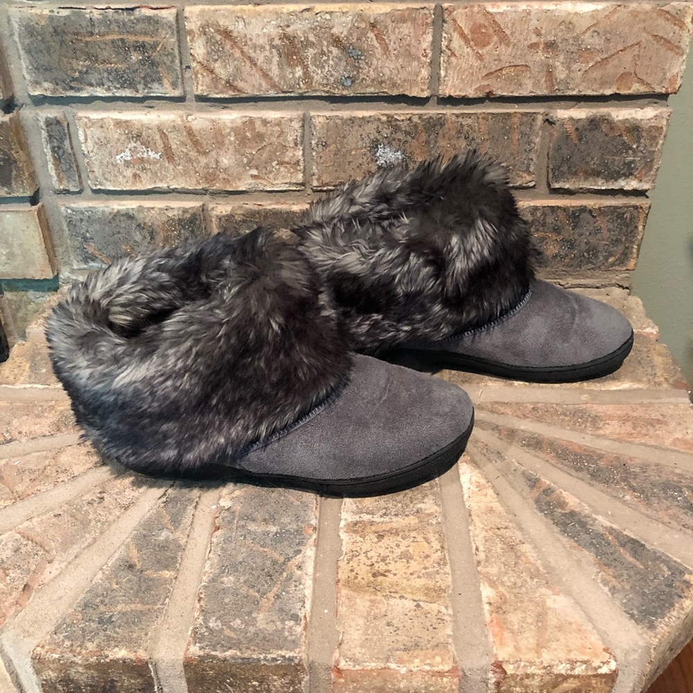 Isotoner Slippers with Faux Fur